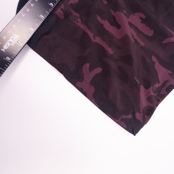 Lululemon Shorts Mens Medium Camo Maroon T.H.E. Linerless Short Hemmed to 7"‎ - Picture 6 of 6